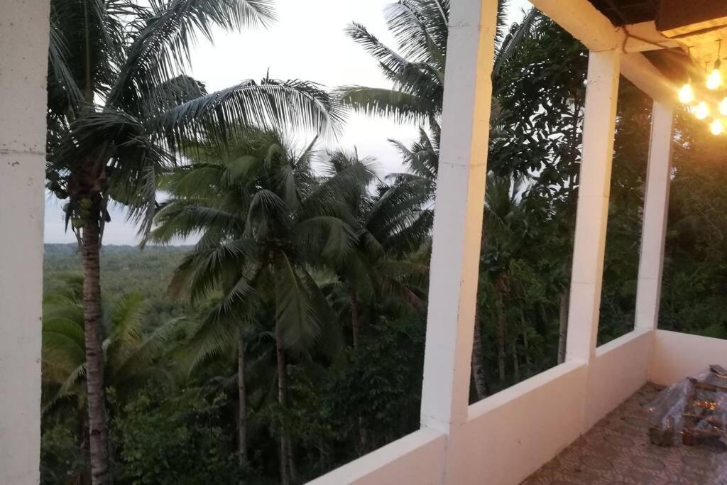 The Balcony Of The Camiguin Island Apartman Mambajao Kültér fotó